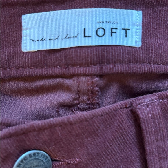 Ann Taylor Loft Corduroy Curvy Straight Pants in Rich Burgundy, size 6 petite - Picture 2 of 6